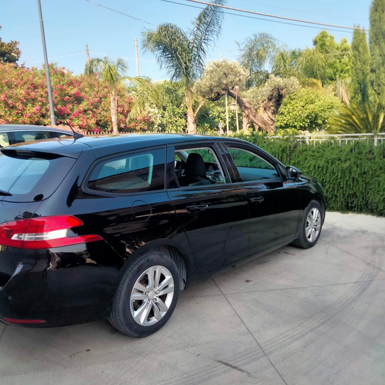 Peugeot 308 1.6 e-HDi 115 CV Stop&Start SW Allure