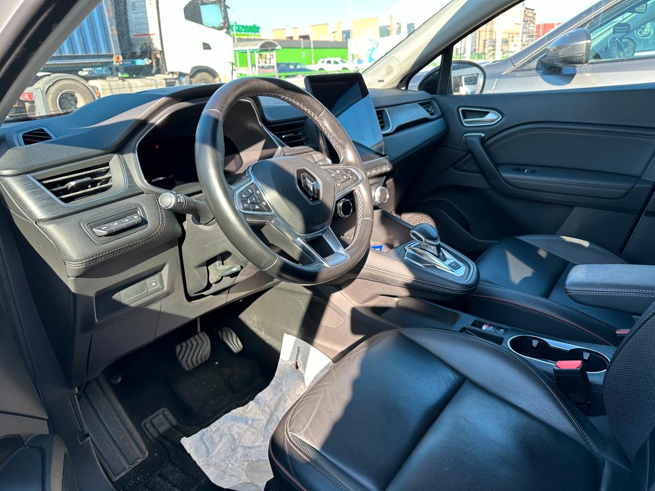 Renault Captur Plug-in Hybrid E-Tech 160 CV Initiale Paris