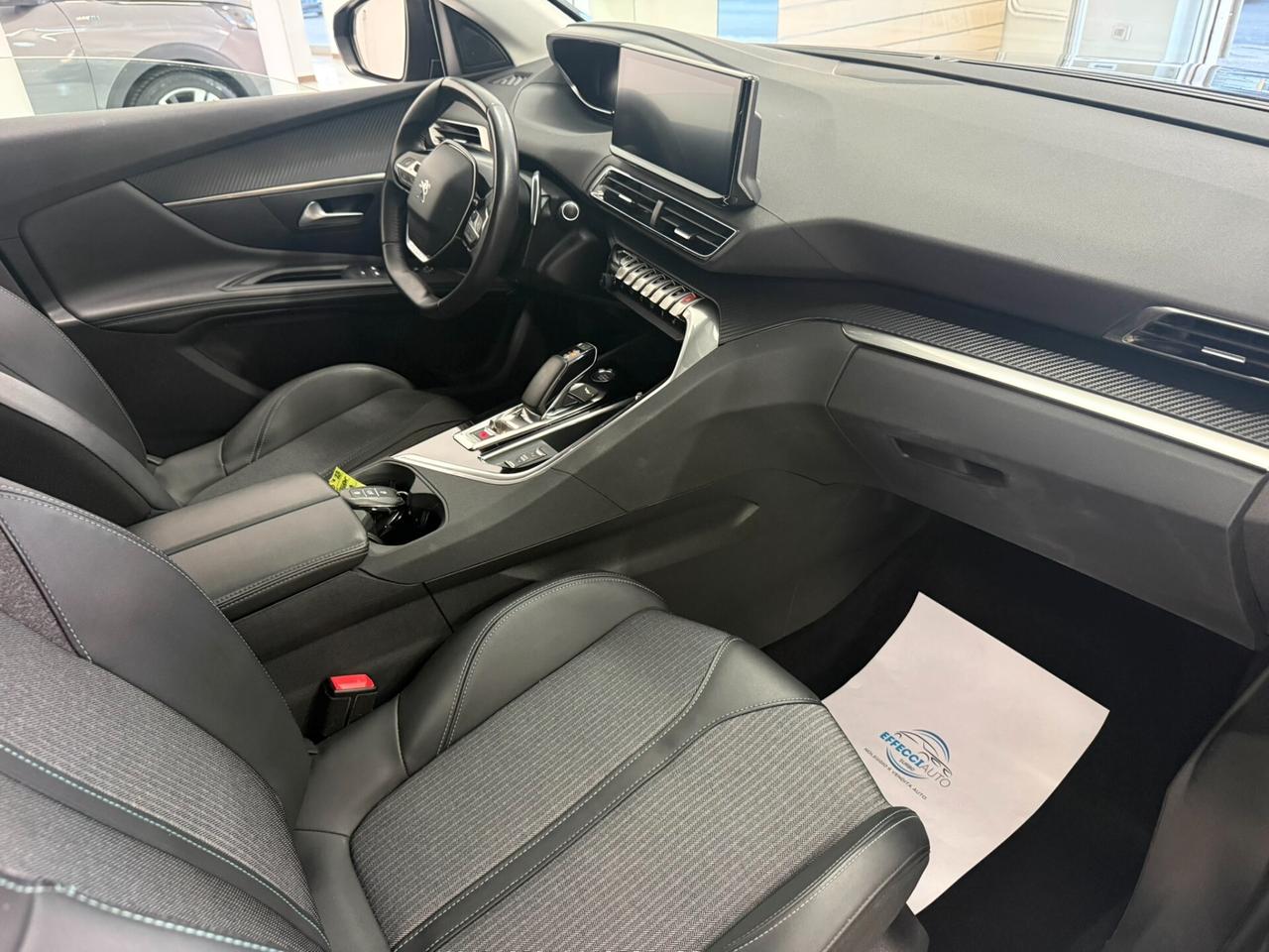 Peugeot 3008 Hybrid 225 e-EAT8 Allure