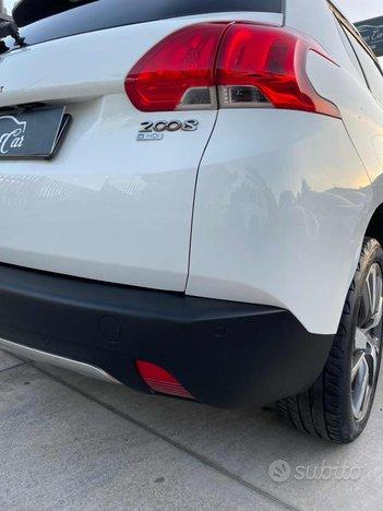 PEUGEOT 2008 1.6 e-HDi 92 CV Stop&Start Allure