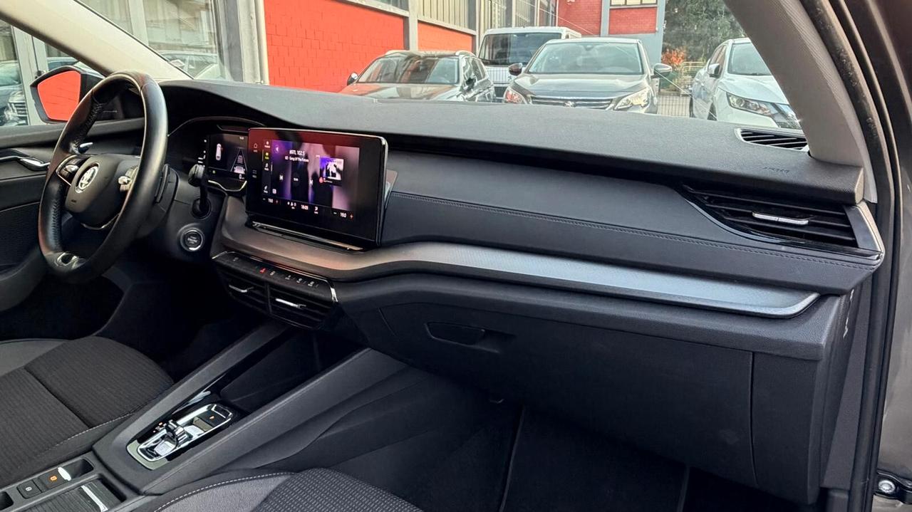 Skoda Octavia 2.0 TDI EVO SCR DSG Wagon Sportline