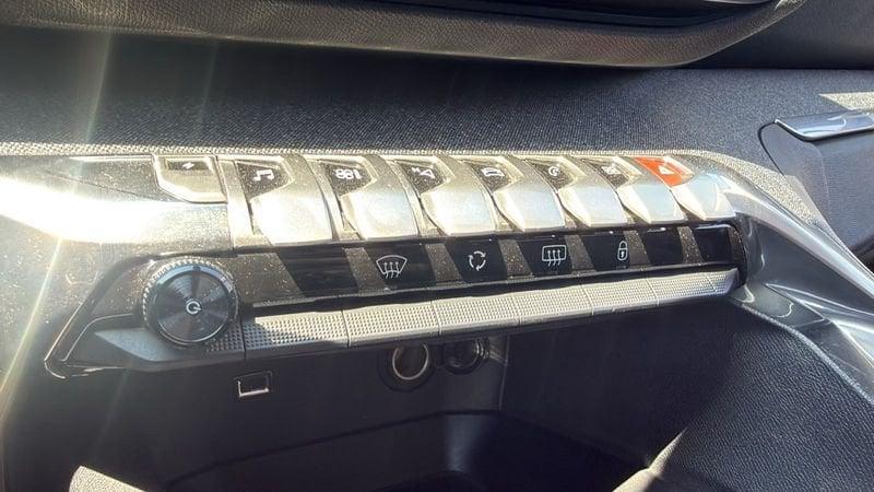 Peugeot 3008 Hybrid 225 e-EAT8 Allure Pack