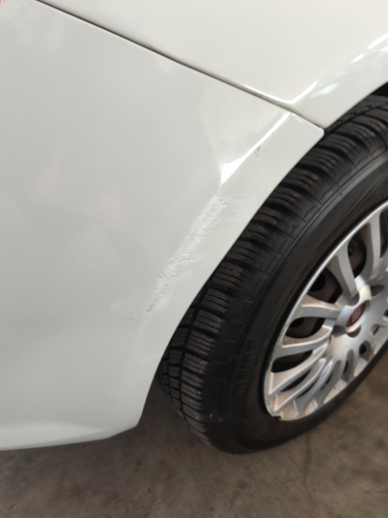 Fiat Punto 1.3 MJT 75 CV 5 porte