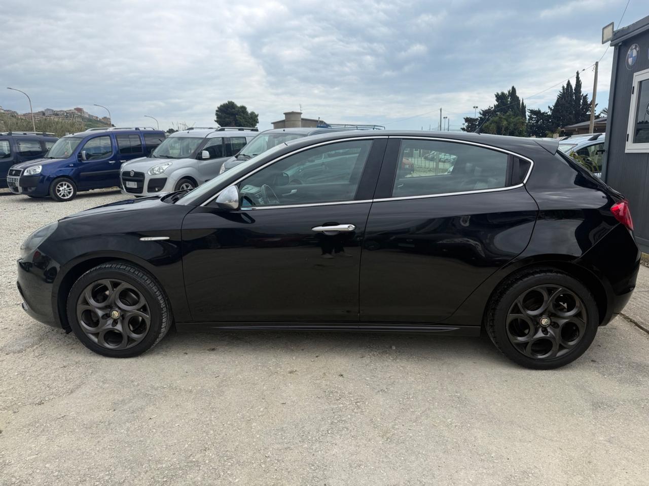 Alfa Romeo Giulietta 2.0 JTDm-2 140 CV Distinctive