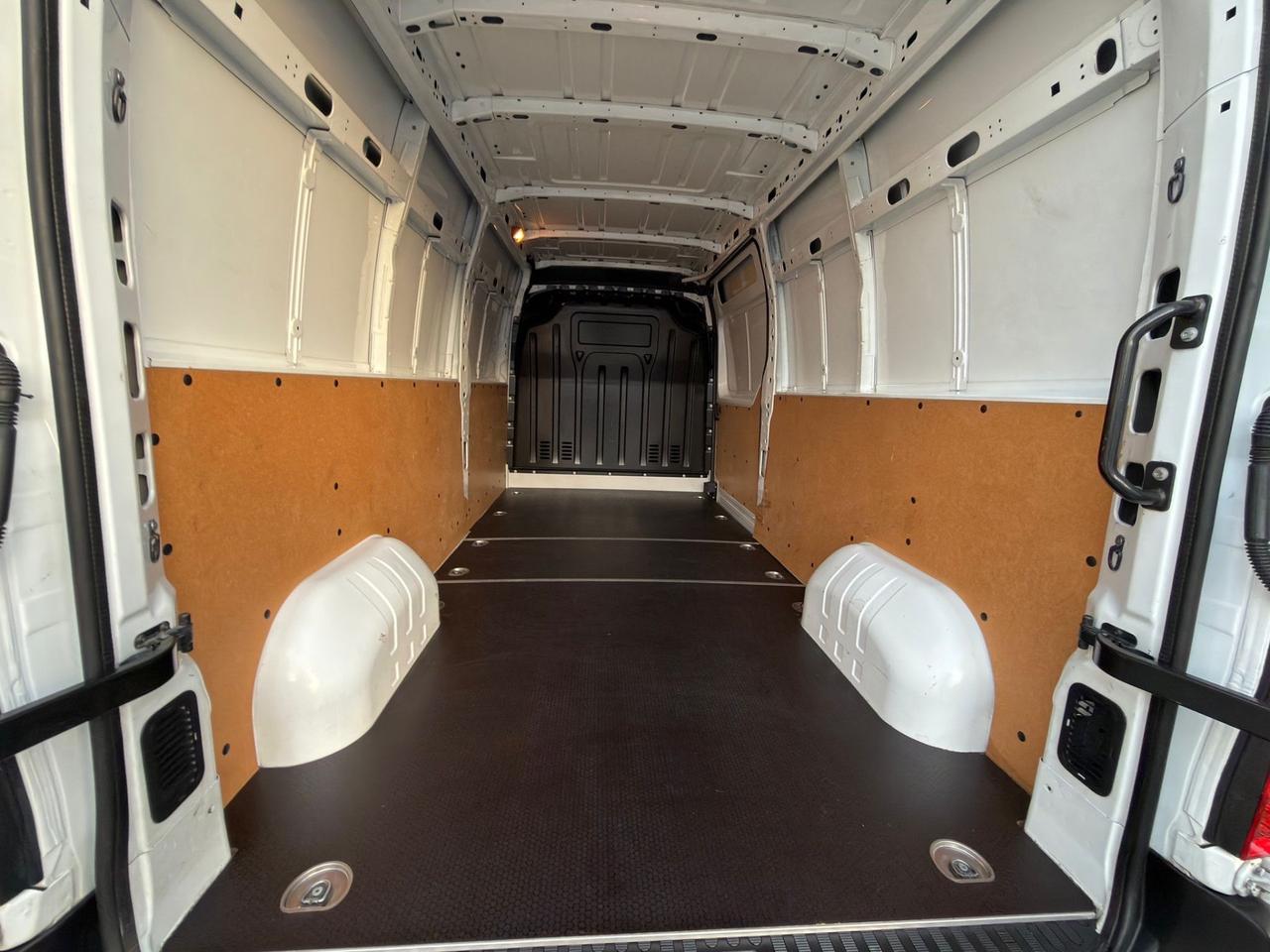 Renault Master T35 2.3 dCi Furgone