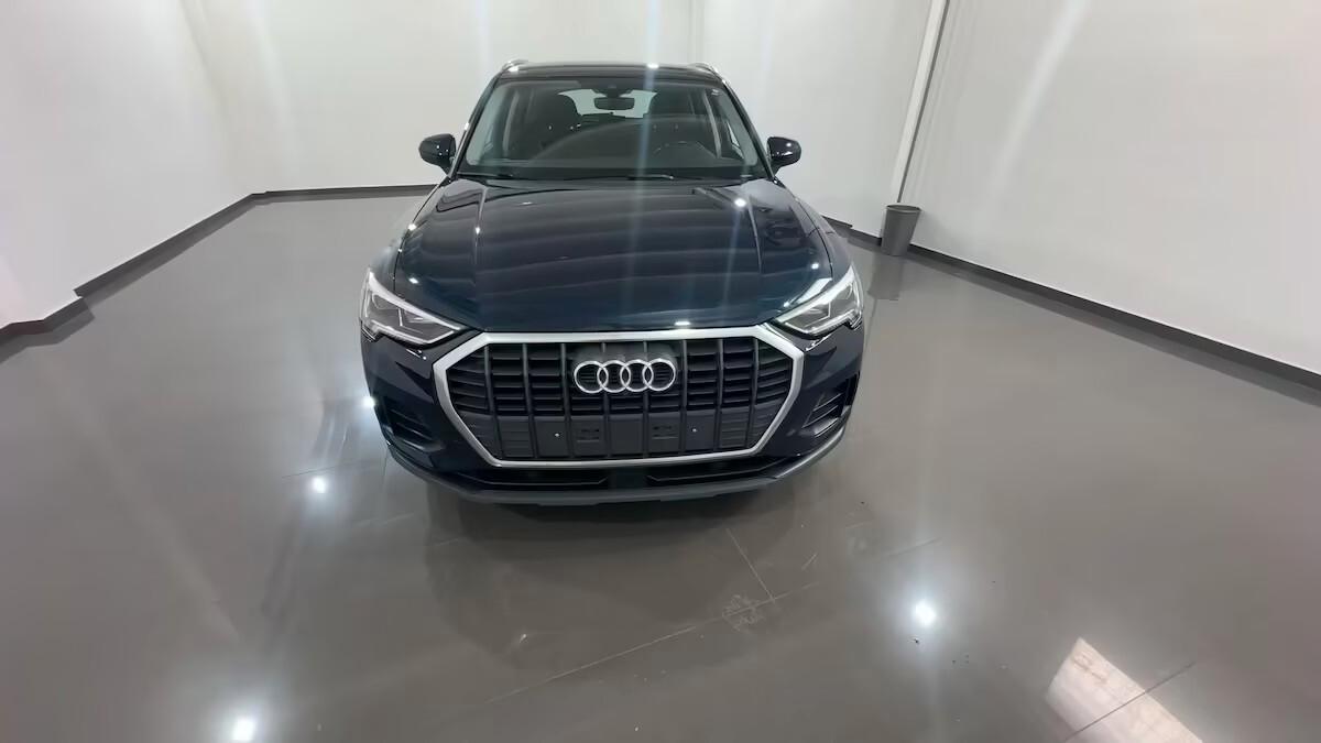 Audi Q3 35 TDI S tronic Business