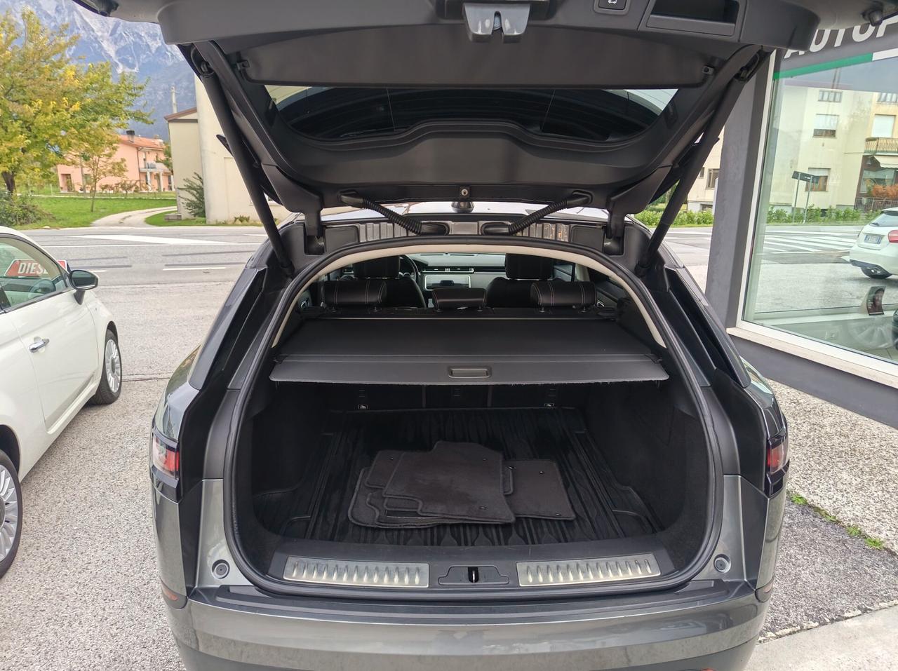 Land Rover Range Velar 2.0D I4 240 CV SE