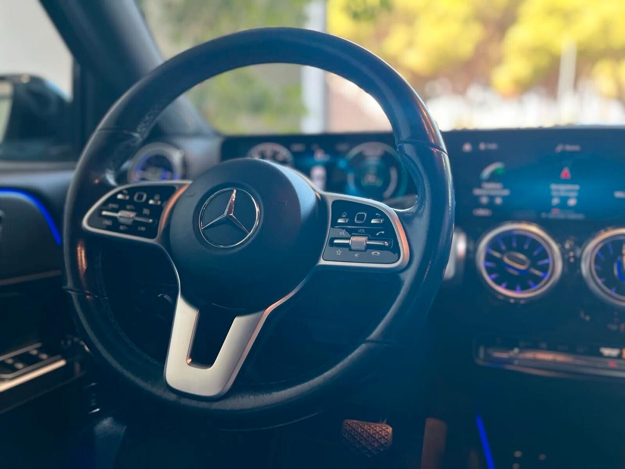 MERCEDES BENZ GLB 200 D *4MATIC *AUTOMATIC*UNICOPRO* 2021 83MILA KM