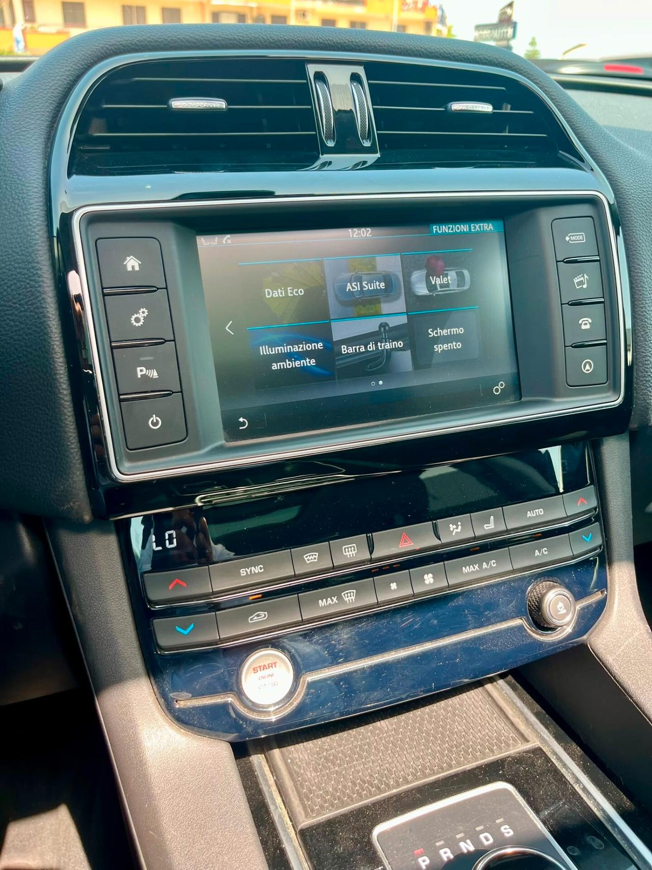 Jaguar F-Pace 2.0 D 180 CV AWD Portfolio