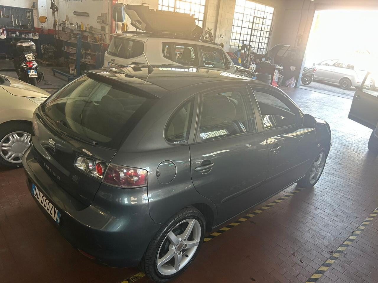 Seat Ibiza 1.4 16V 5p. Sport