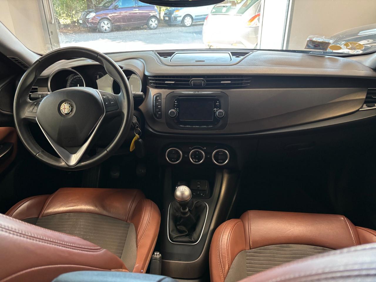 Alfa Romeo Giulietta 1.6 JTDm-2 105 CV Exclusive