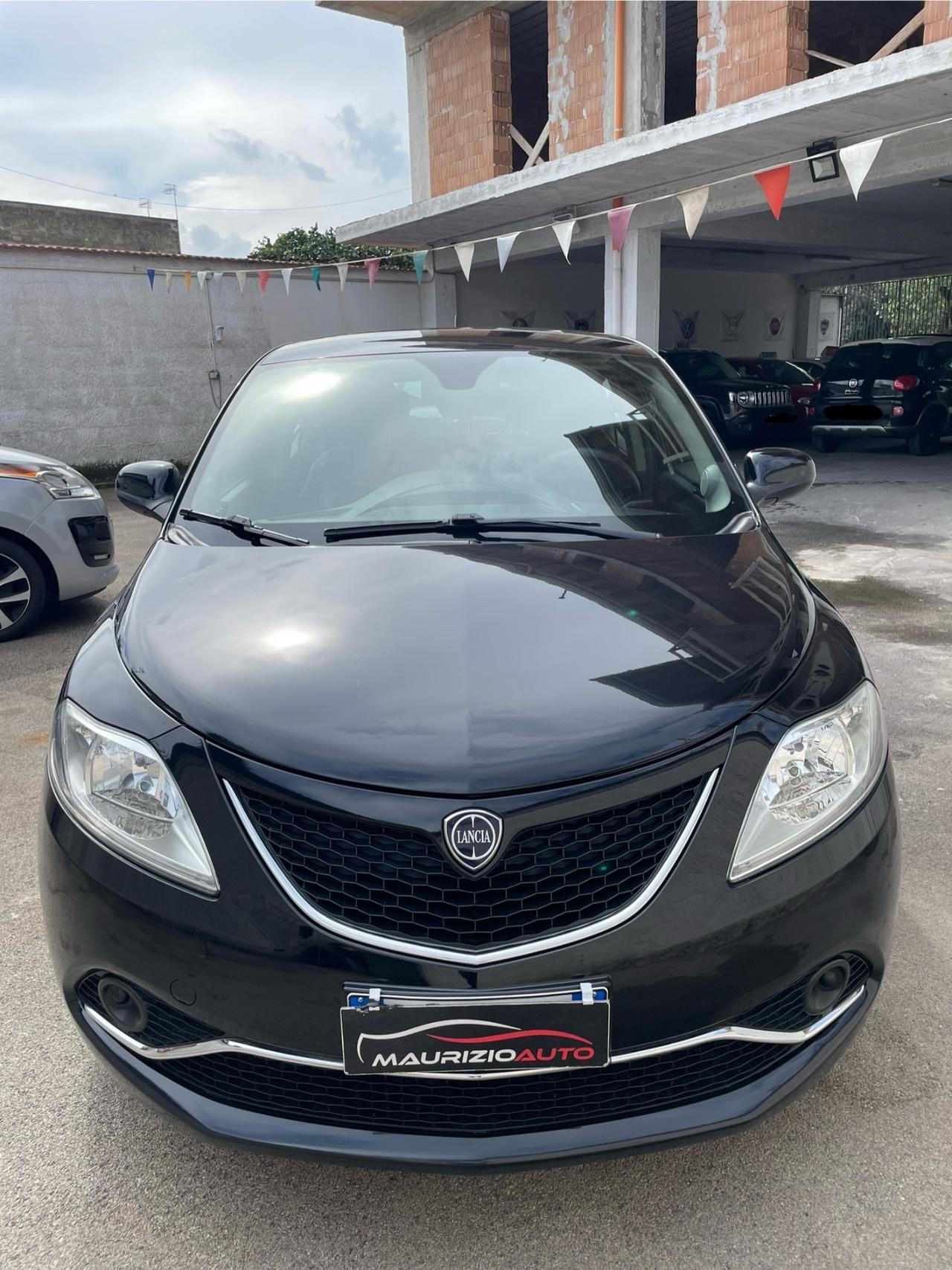 Lancia Ypsilon 1.2 69 CV 5 porte S&S Gold dal nord Italia