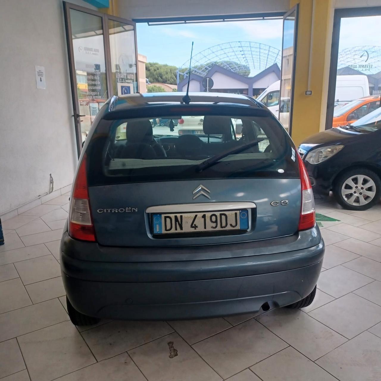 116.478 KM SOLTANTO C3 1.1 PER NEOPATENTATI