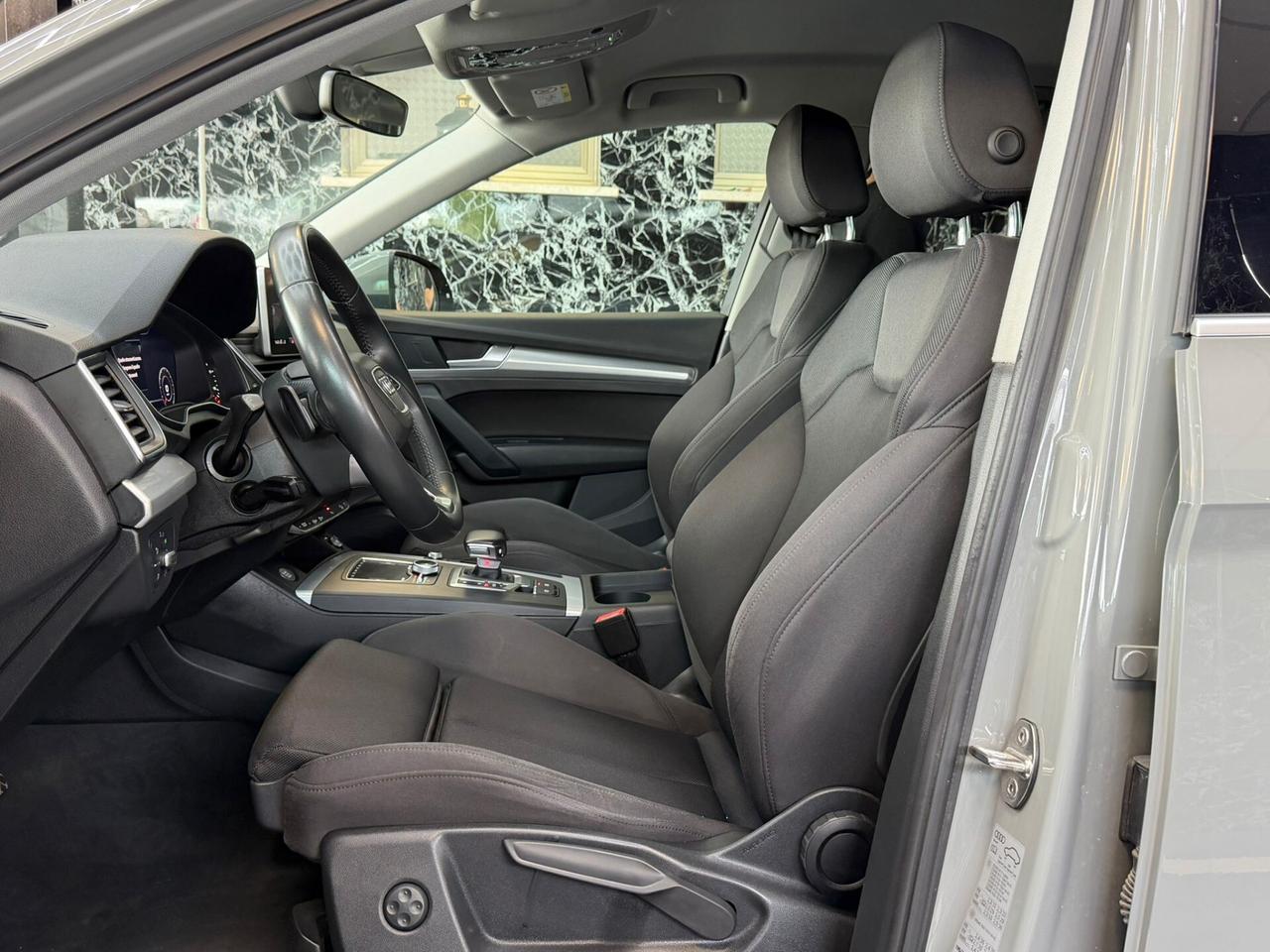 Audi Q5 40 TDI quattro S tronic Business Sport