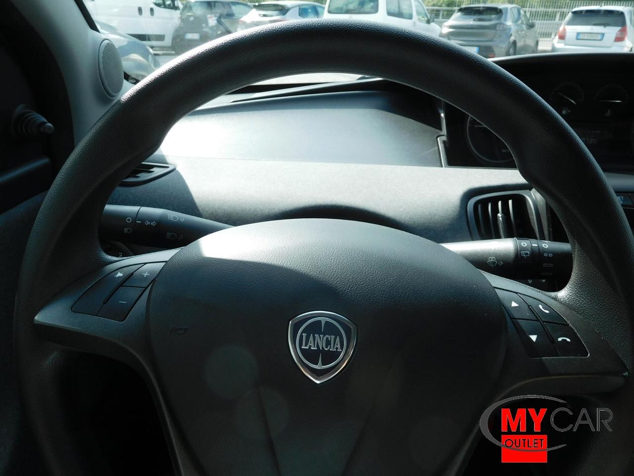 Lancia Ypsilon 1.2 69 CV 5 porte S&S Elefantino Blu