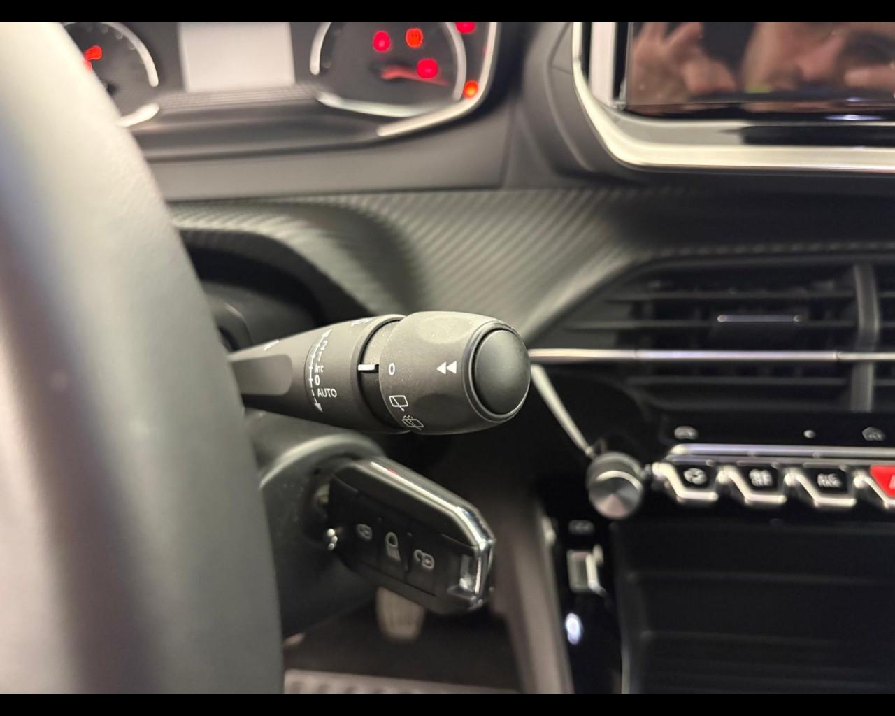 PEUGEOT 2008 1.2 puretech Active s&s 100cv