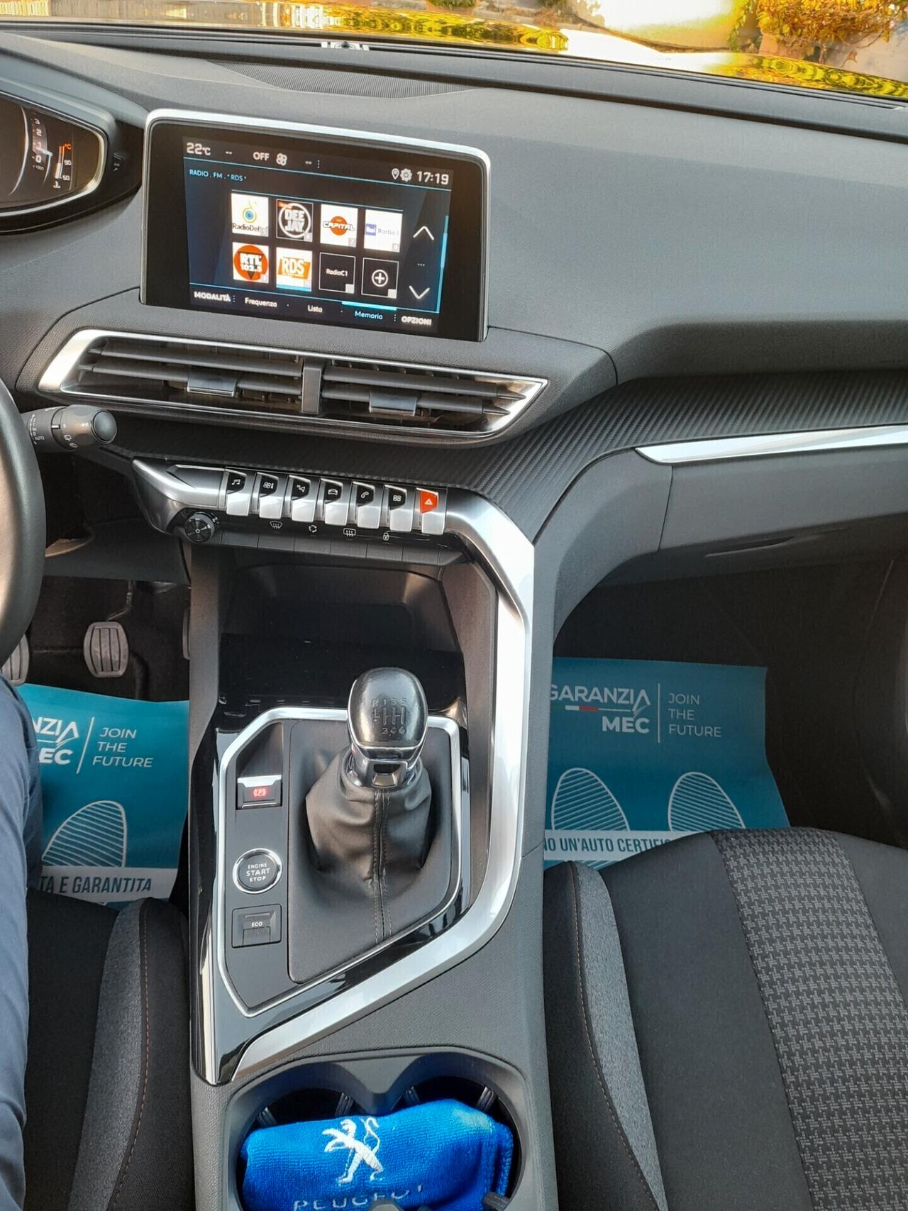 Peugeot 3008 BlueHDi 130 CAMBIO MANUALE ANNO 2022