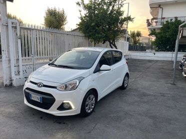 Hyundai i10 1.0 MPI Login A/T anno 2017 PERFETTE CONDIZIONI