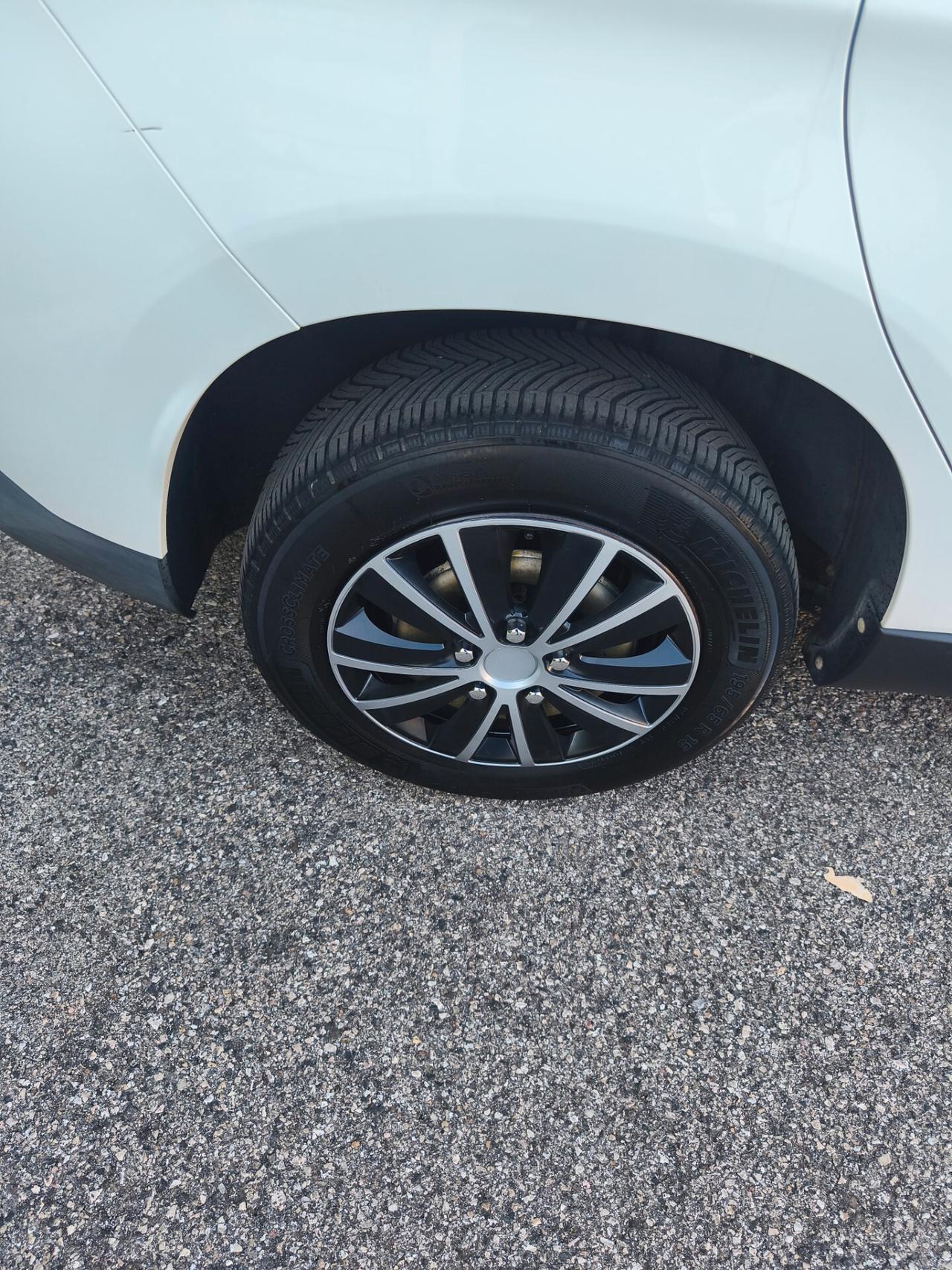 Peugeot 2008 1.4HDI NEOPATENTATI 2014