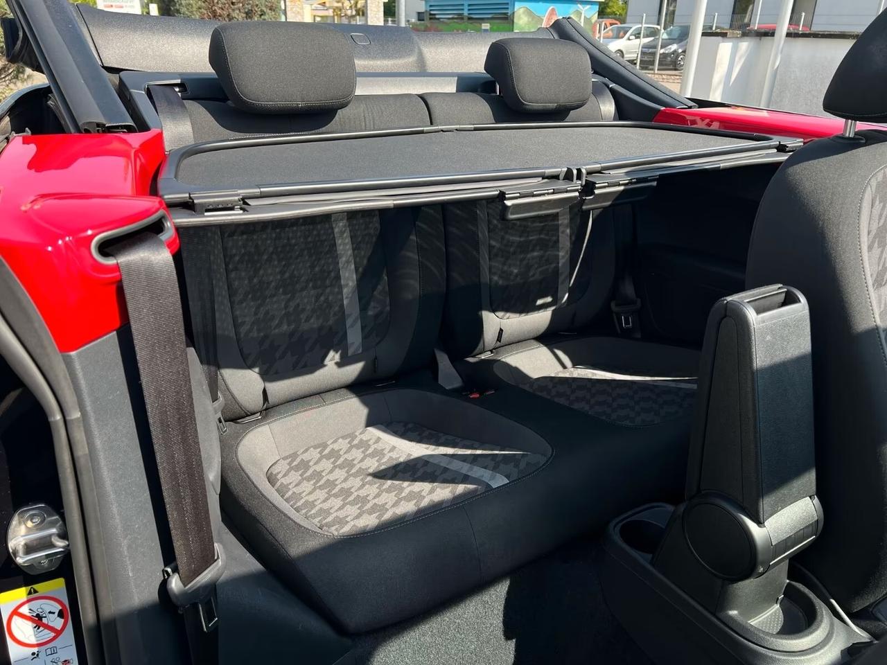 Volkswagen Maggiolino Cabrio 1.2 TSI Design BlueMotion Technology