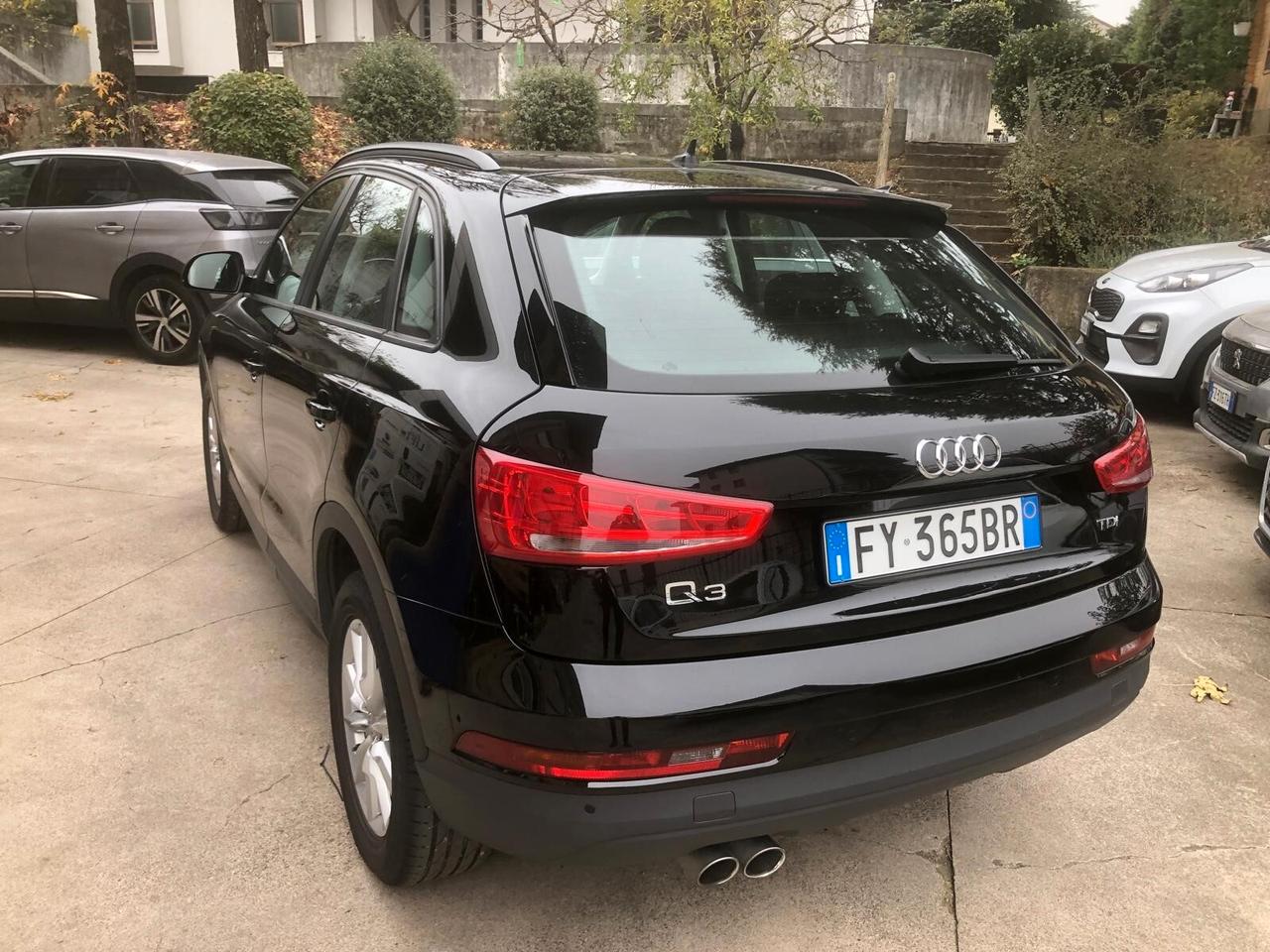 Audi Q3 2.0 TDI 150 CV Business