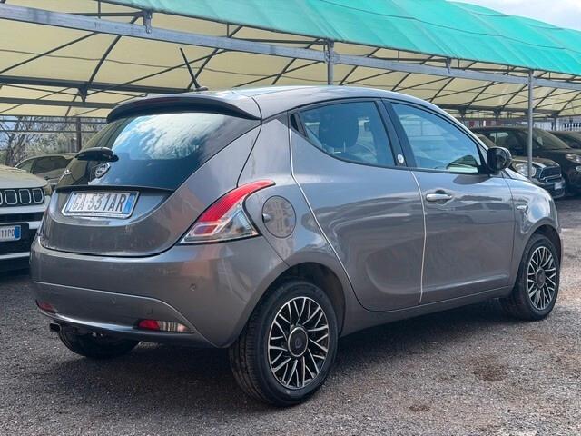 Lancia Ypsilon 1.2 69 CV 5 porte GPL Ecochic Gold