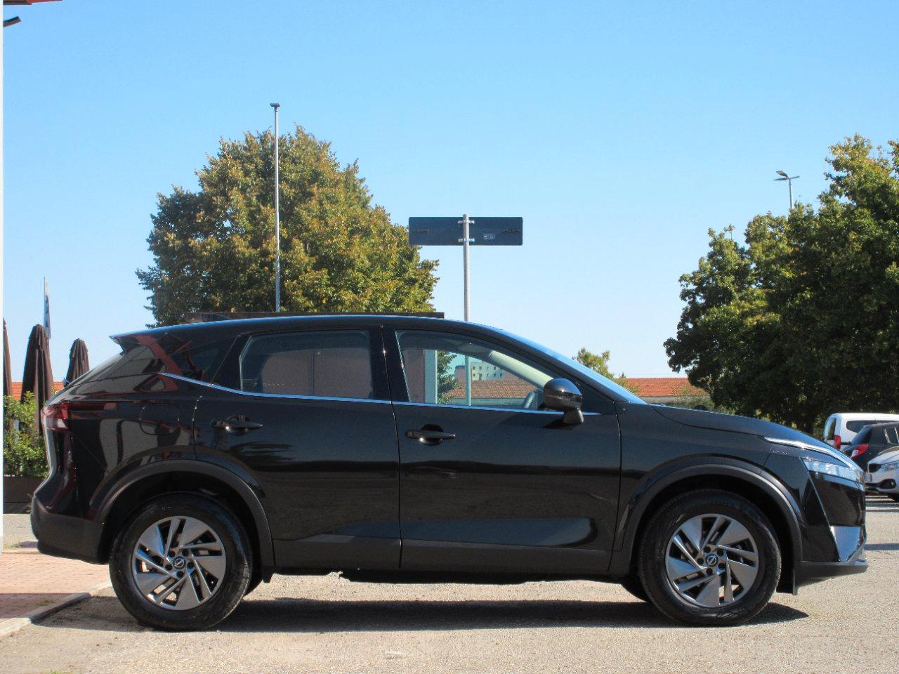 Nissan Qashqai 1.3 mhev Business 2wd 158cv xtronic