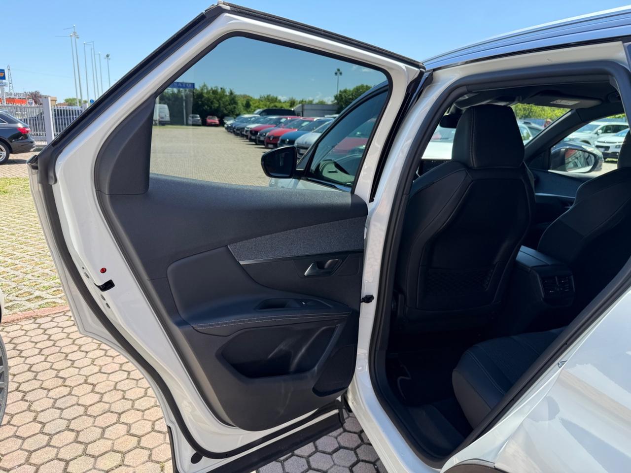 Peugeot 3008 BlueHDi 130 S&S EAT8 GT Line