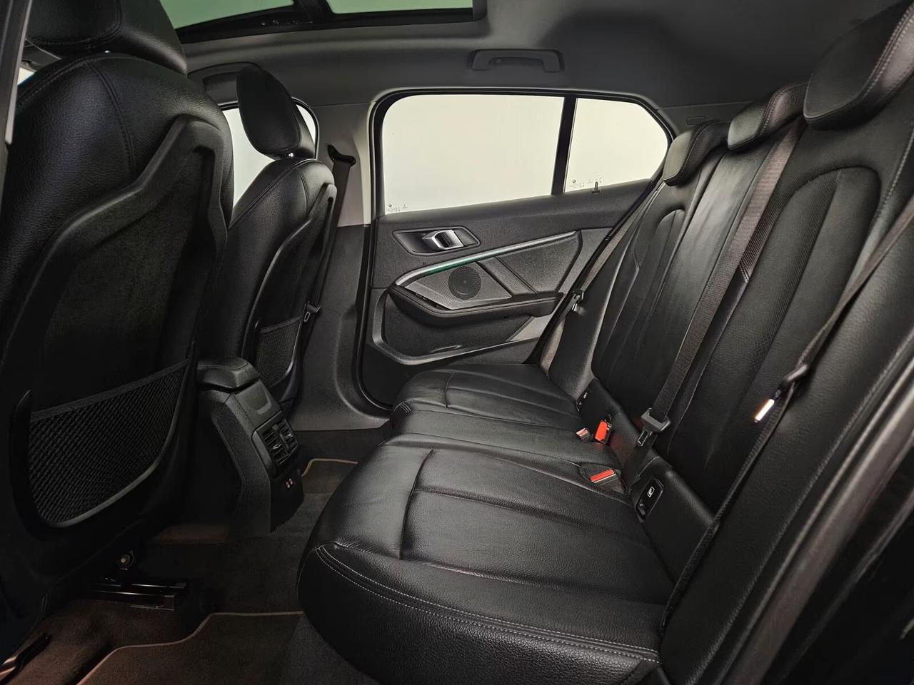 Bmw 118 118i 5p. Business Advantage