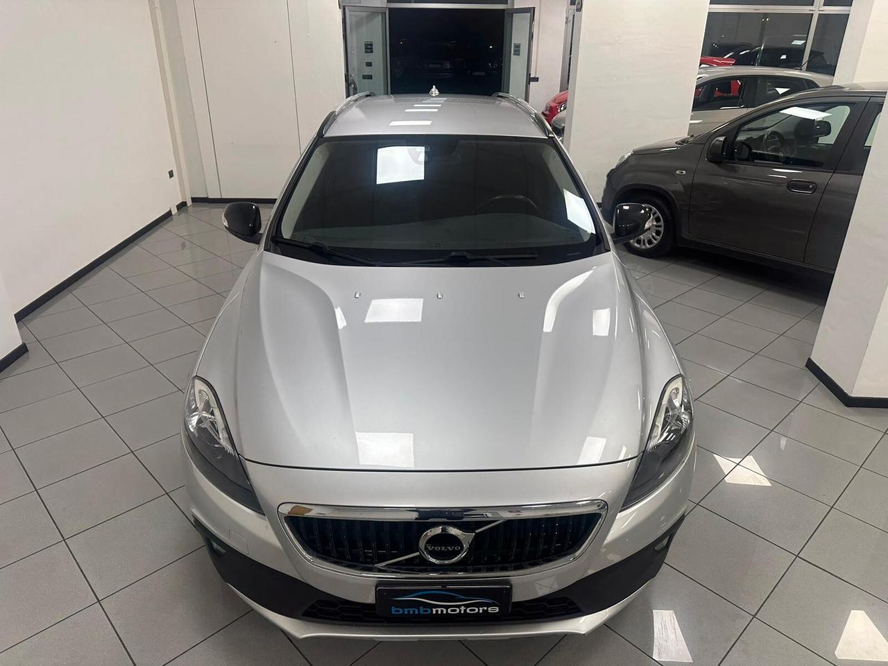 Volvo V40 Cross Country D2 Business Plus
