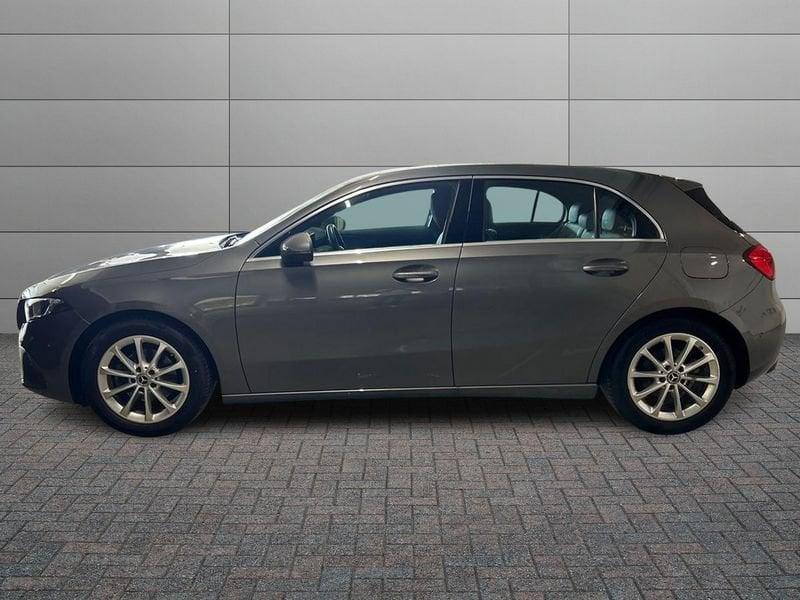 Mercedes-Benz Classe A Berlina 180 Automatic Business 136 cv