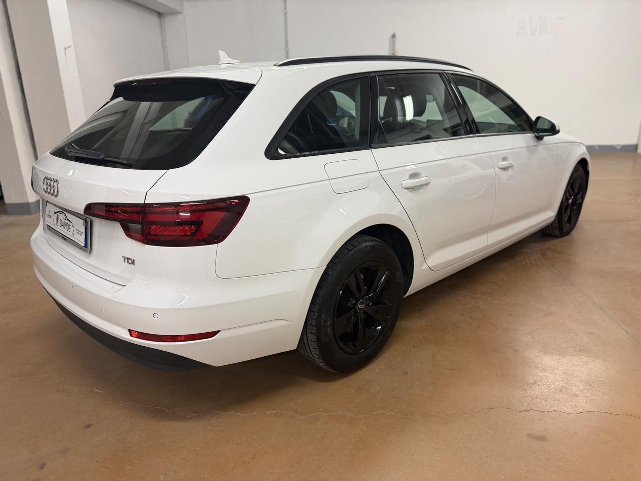 Audi A4 Avant 2.0 TDI 122 CV S tronic Business Sport