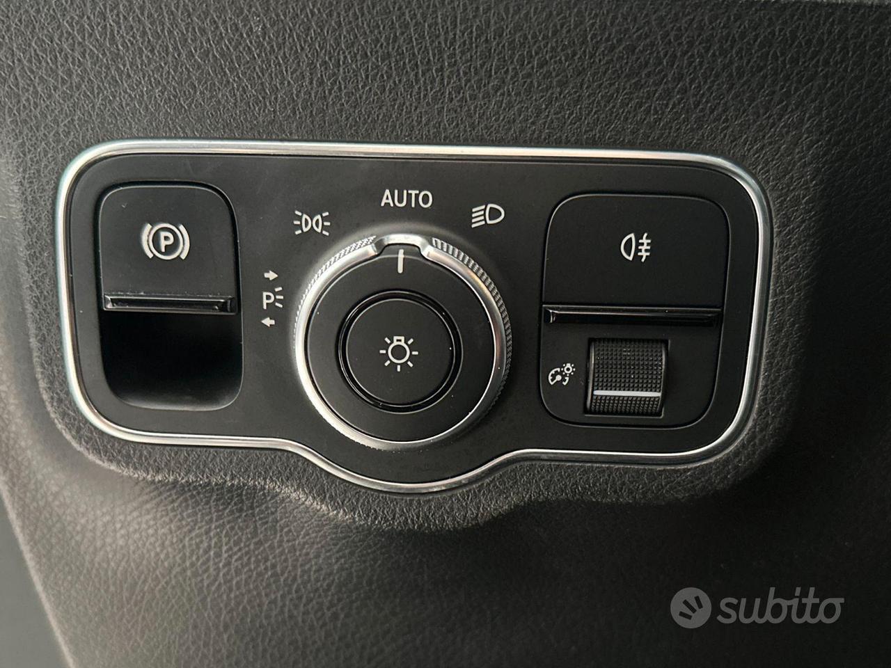 Mercedes-Benz B 180d Premium AMG - 114.000km