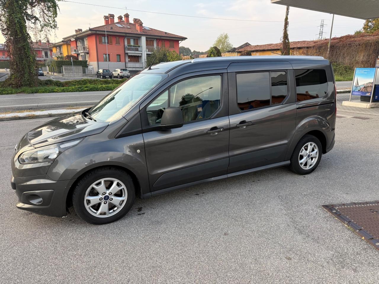 Ford Tourneo Connect 1.6 TDCi 115 CV Titanium