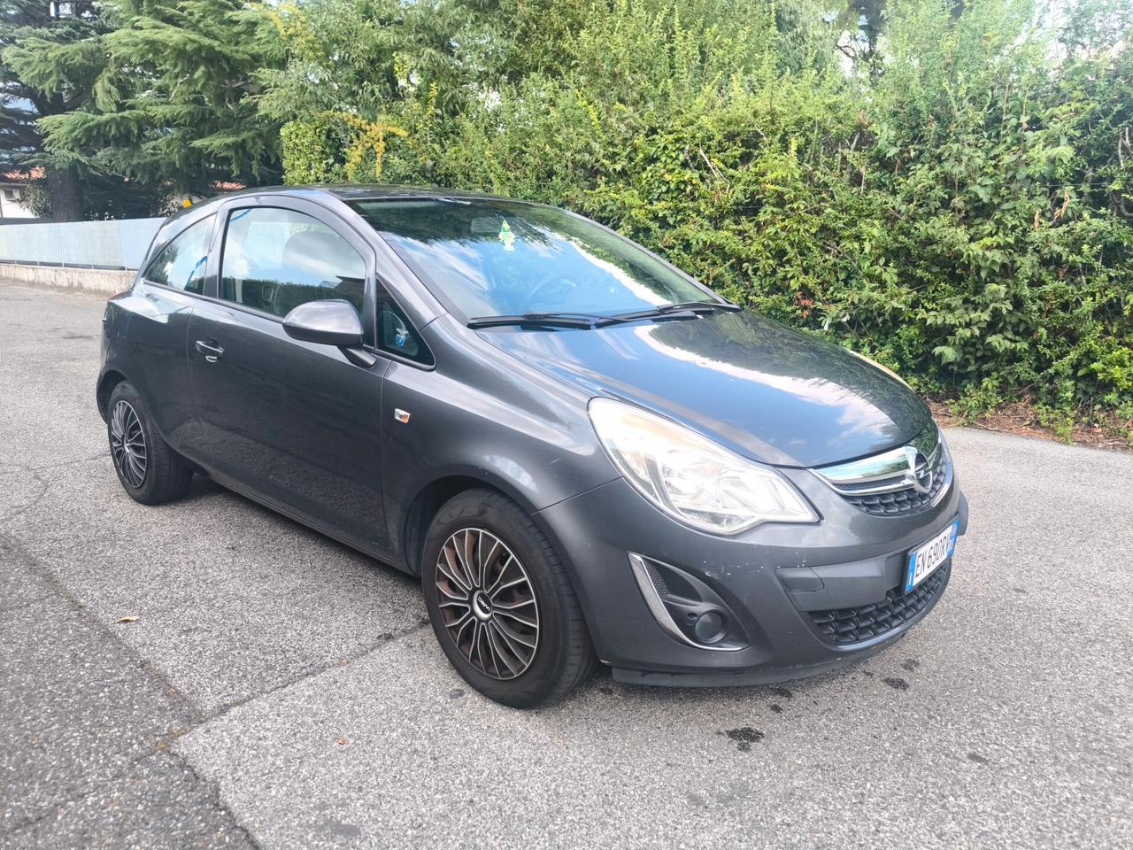 OPEL CORSA 1,2 BENZINA- KM 110000- OK NEOPATENTATI