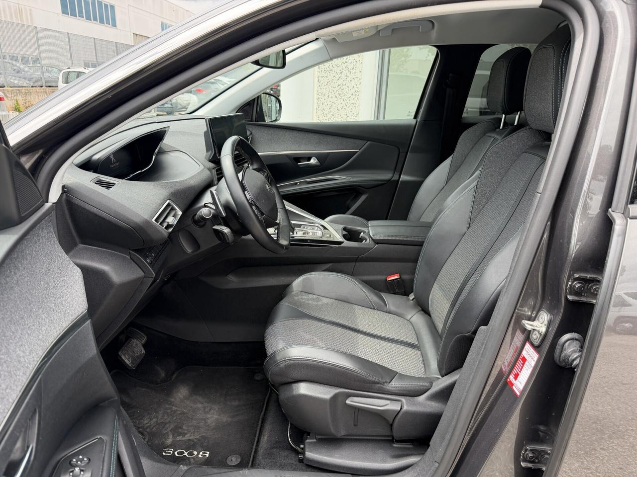 Peugeot 3008 BlueHDi 130 S&S EAT8 Allure Pack