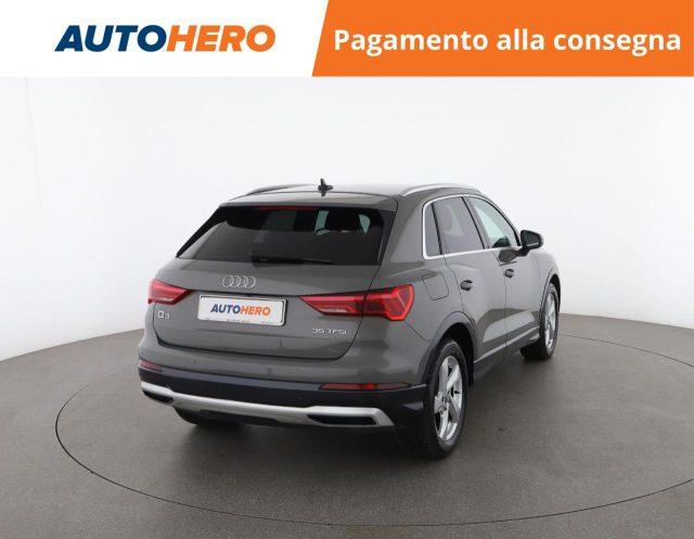 AUDI Q3 35 TFSI Business Advanced
