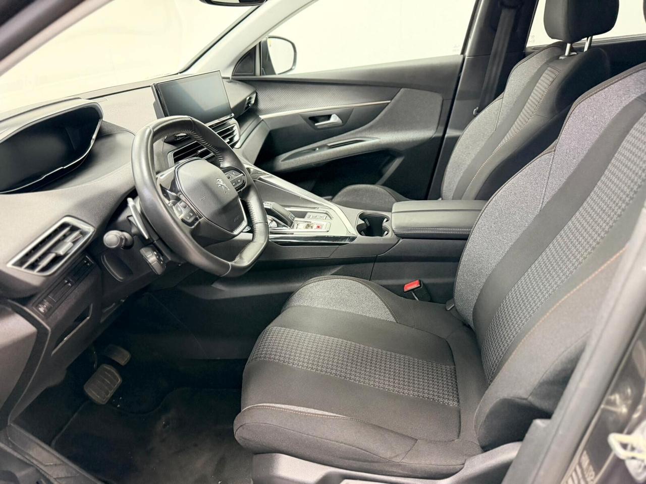 Peugeot 5008 BlueHDi 130 S&S EAT8 Active Pack