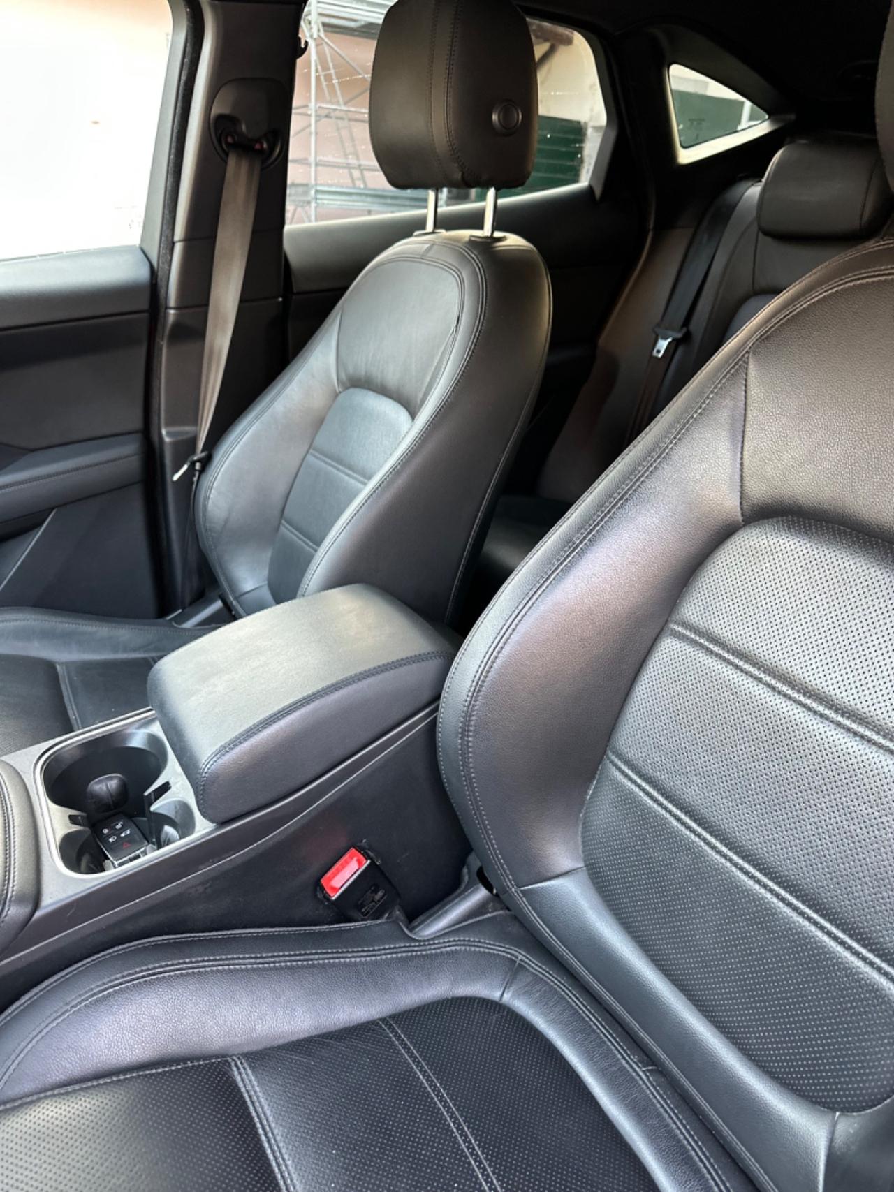 Jaguar E-PACE 2.0D 150 CV AWD S PELLE KMCERT UNICOPR