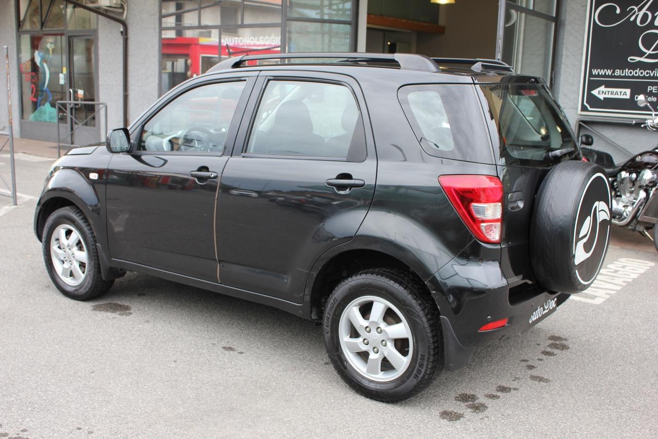 Daihatsu Terios 1.5 4WD SX GPL CAMBIO AUTOMATICO SENSORI POST.