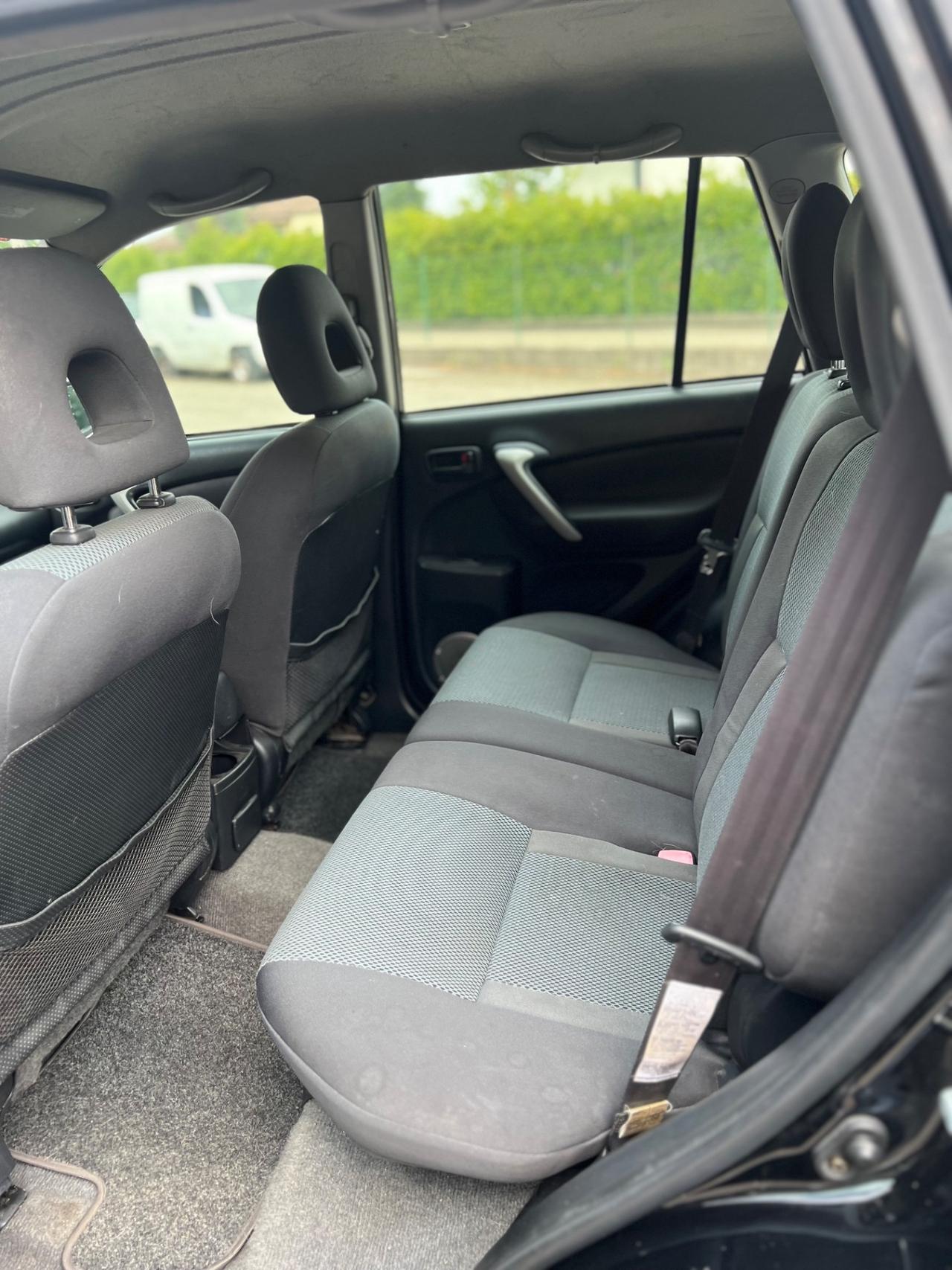 Toyota RAV4 2.0 / Gancio Traino