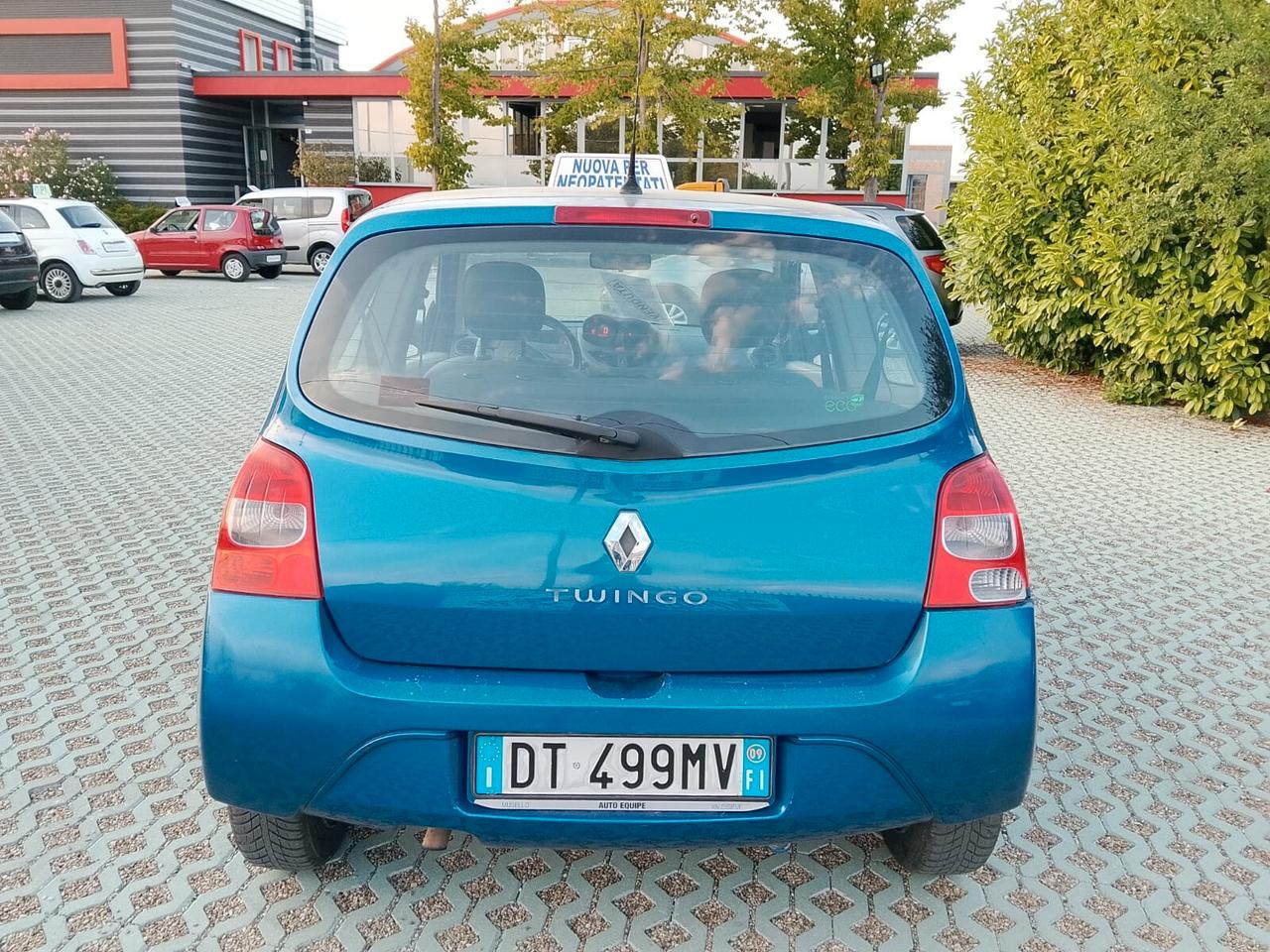 Renault Twingo 1.2-BENZINA-NEOPAT-2009