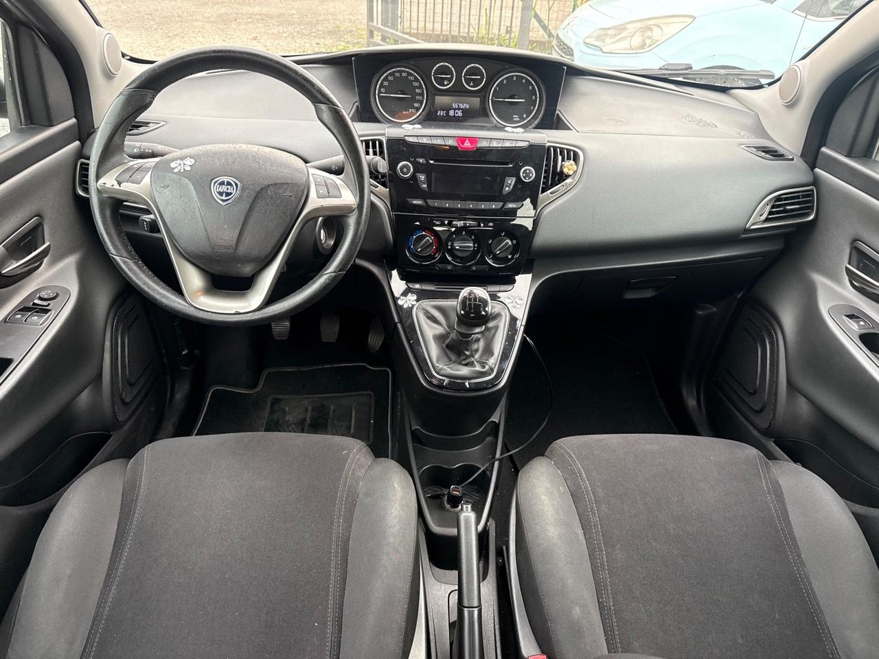 Lancia Ypsilon 1.2 69 CV 5 porte S&S Platinum