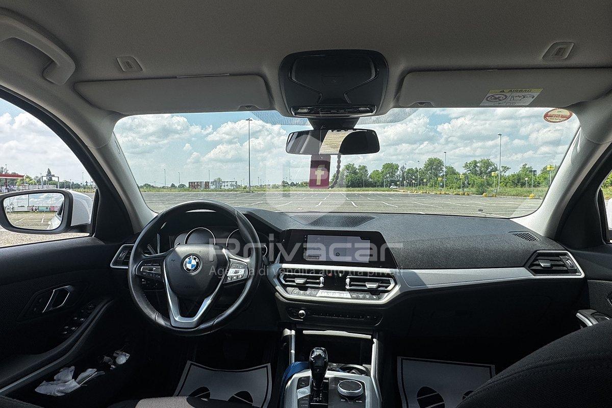 BMW 320d xDrive Touring Business Advantage