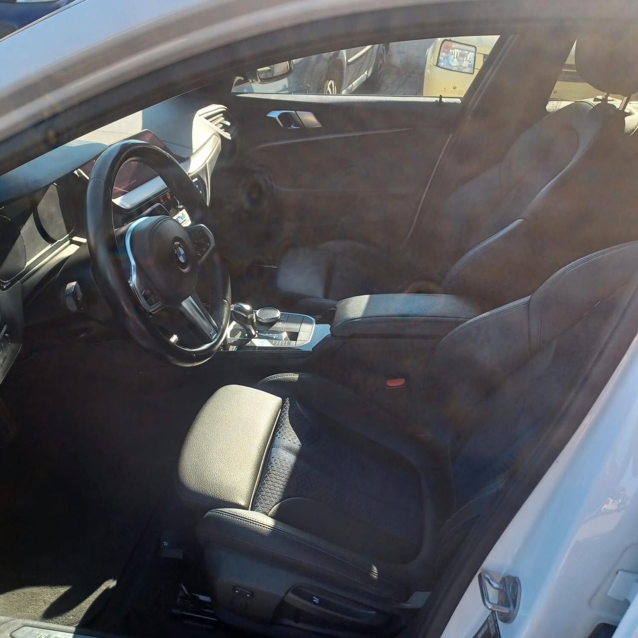 76558KM BMW SERIE 1 1.5 MSPORT AUTOM PERFETTO