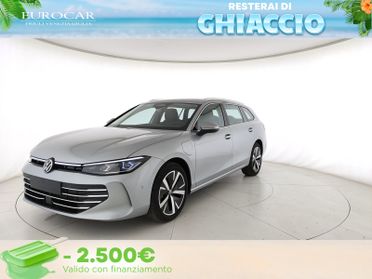 Volkswagen Passat 1.5 tsi ehybrid business 204cv dsg