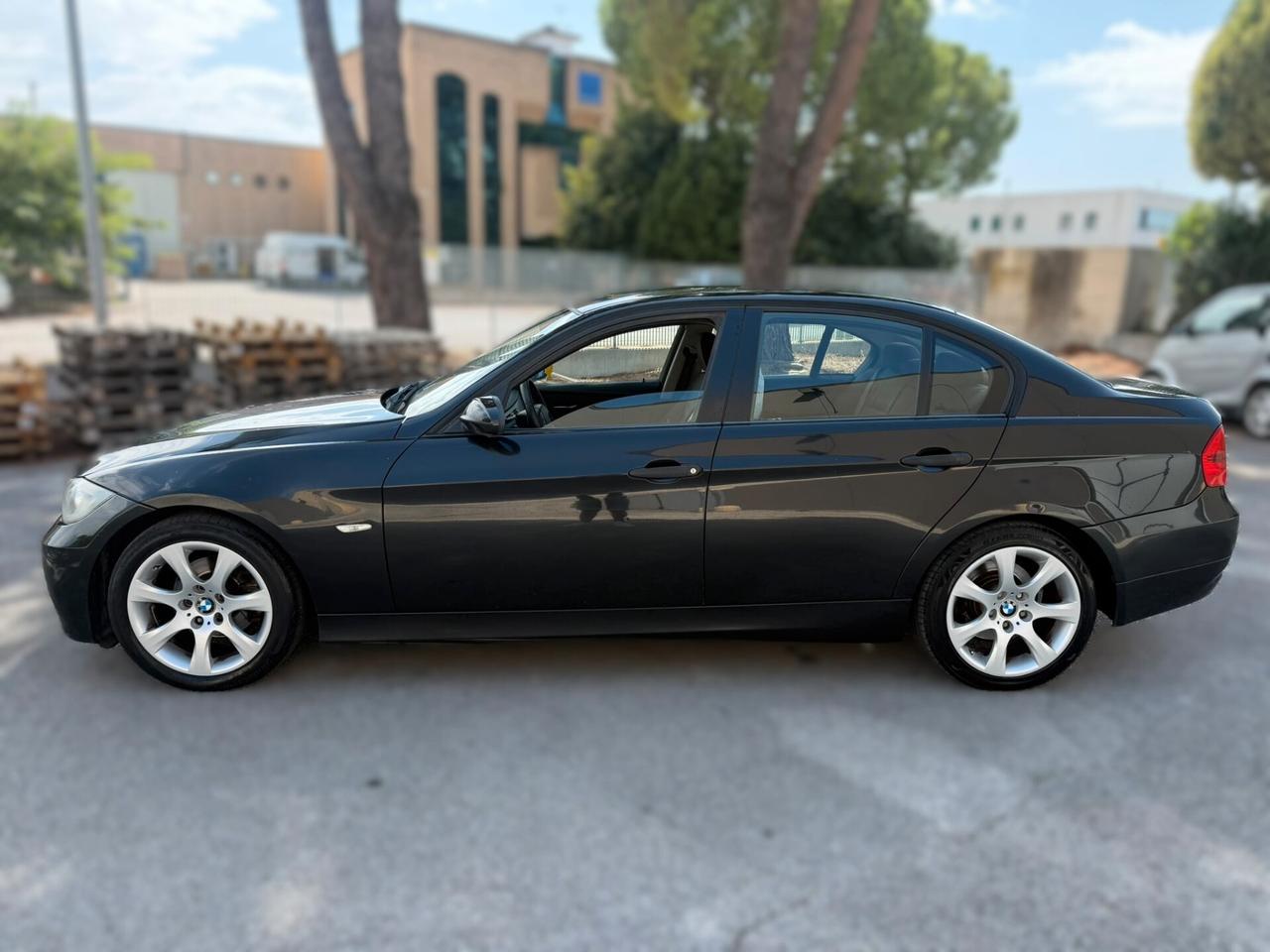 BMW 320 BERLINA 2.0 D 2007 12 MESI DI GARANZIA