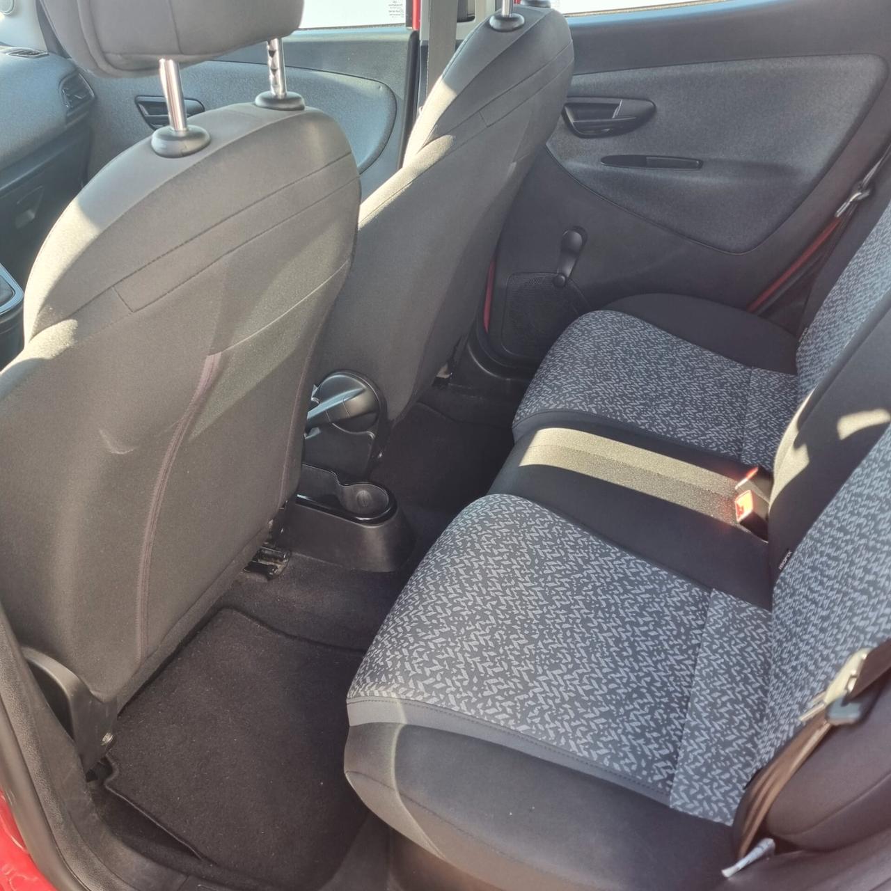 Lancia Ypsilon 1.2 69 CV 5 porte S&S Platinum