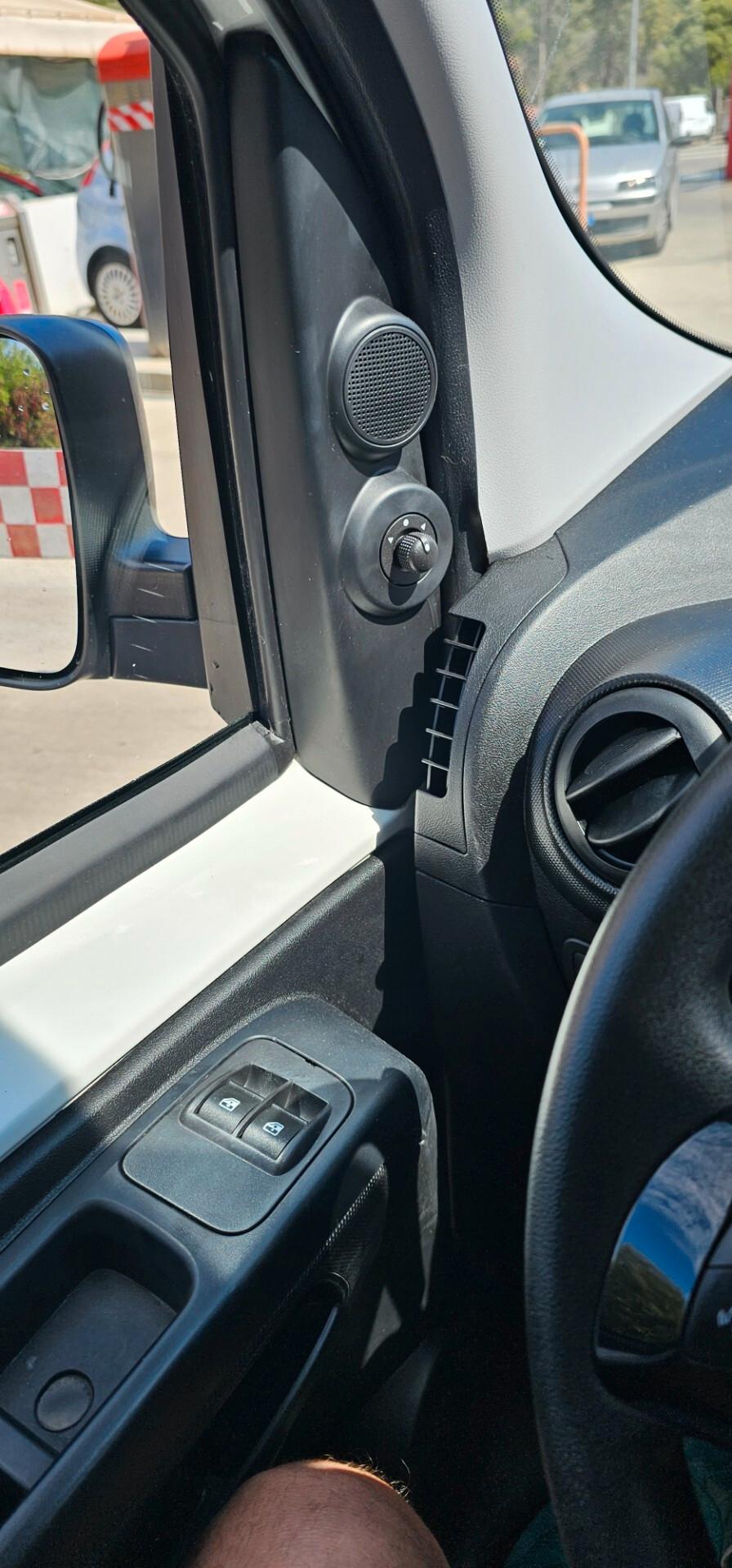 Fiat Fiorino 1.3 MJT 95CV Cargo SX
