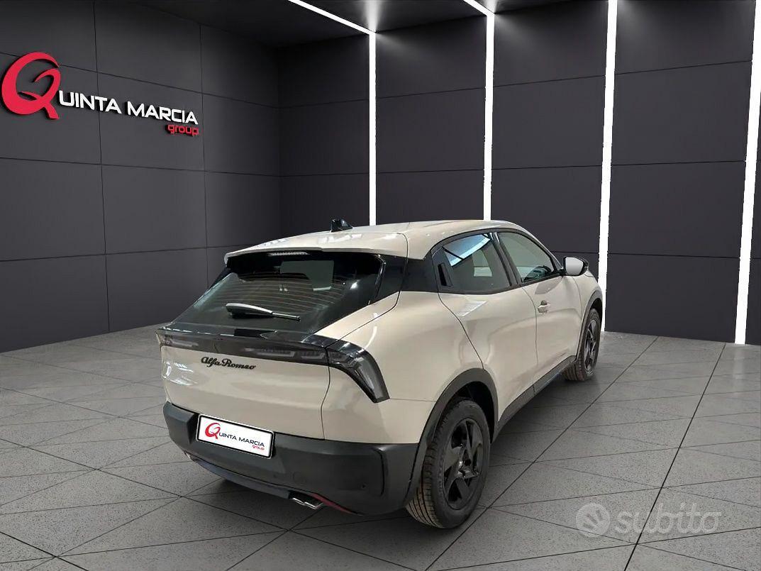 Alfa Romeo Junior 1.2 136 cv HYBRID eDCT SPECIALE